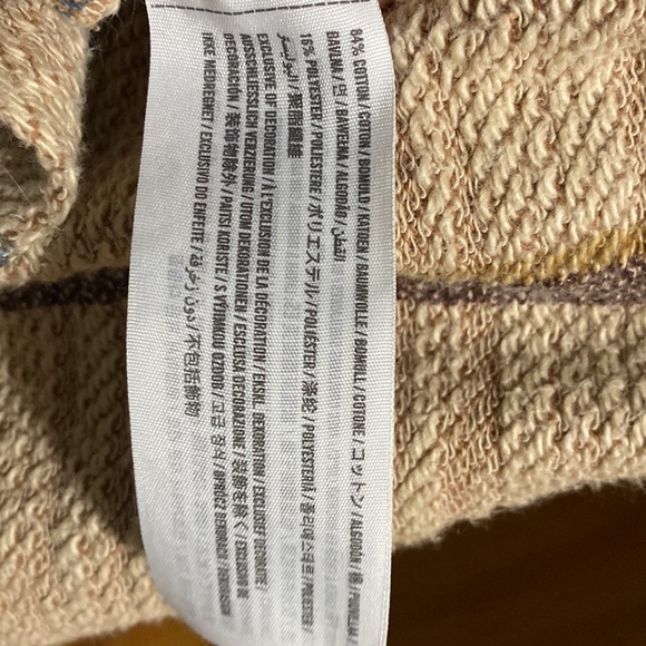 Medium - Picture 5 of 5